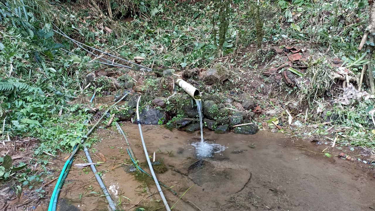 Sumber air di Dusun Buluroto, Desa Ngadimulyo, Kecamatan Kampak, Trenggalek